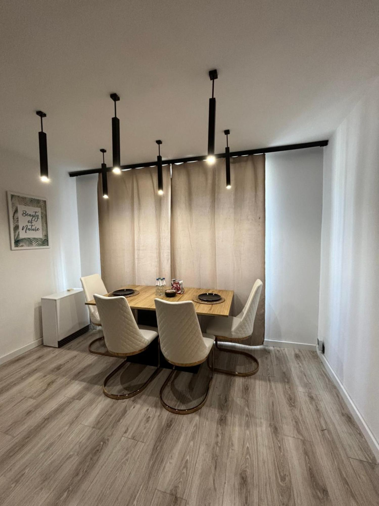 Kk Piekarska Oficyna Apartment *